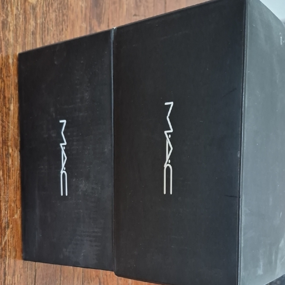 MAC collector mugs